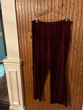 Coldwater Creek Velvet Wide-Leg Pants in Burgundy